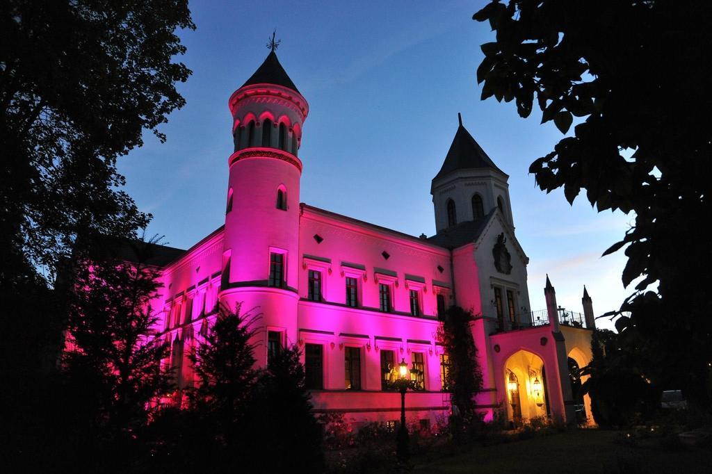 Schlosshotel Bredenfelde Exteriér fotografie