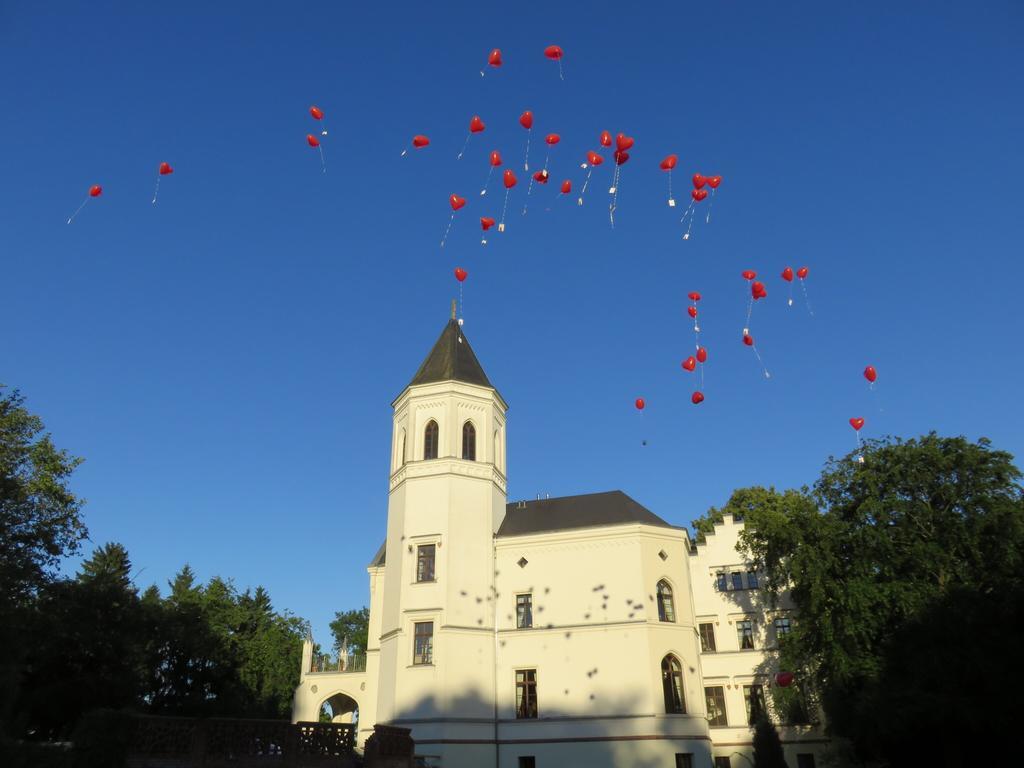 Schlosshotel Bredenfelde Exteriér fotografie